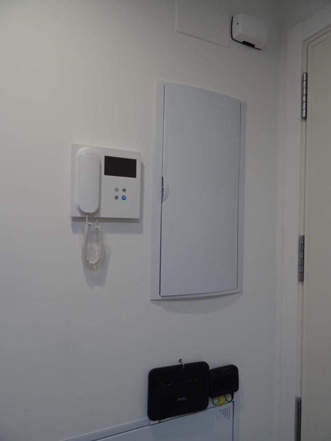 Boutique Apartment Near The Beach, 1 Gbps Wi-Fi مالقة المظهر الخارجي الصورة