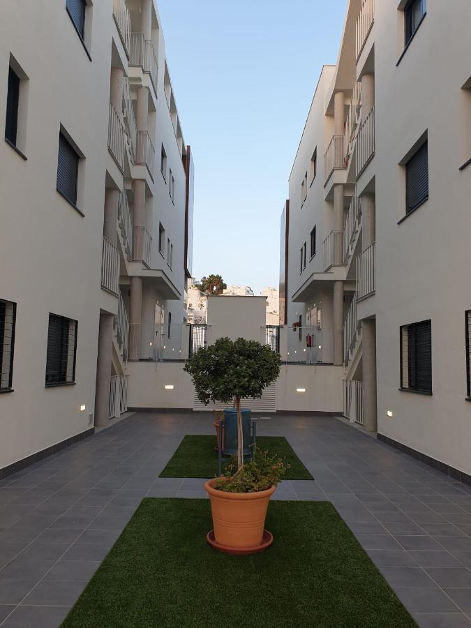 Boutique Apartment Near The Beach, 1 Gbps Wi-Fi مالقة المظهر الخارجي الصورة