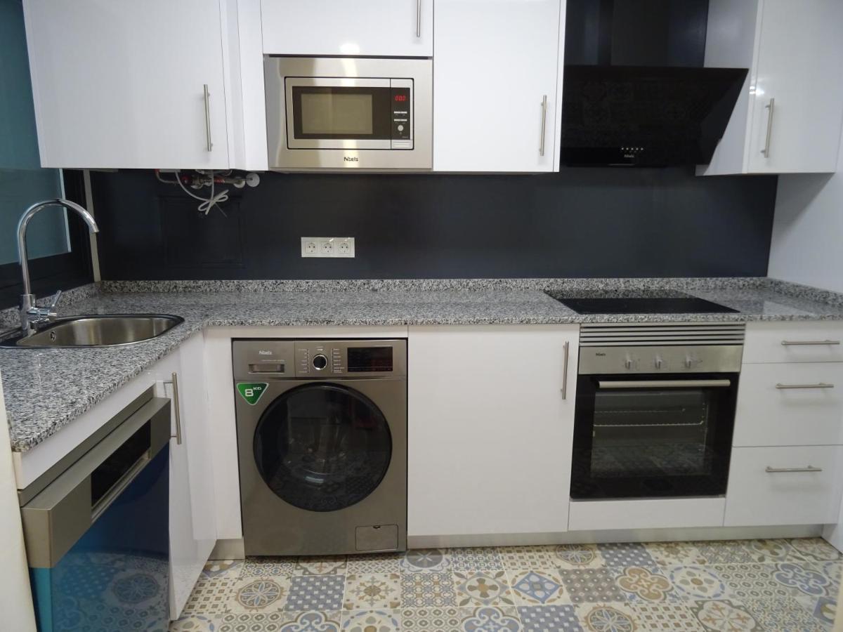 Boutique Apartment Near The Beach, 1 Gbps Wi-Fi مالقة المظهر الخارجي الصورة