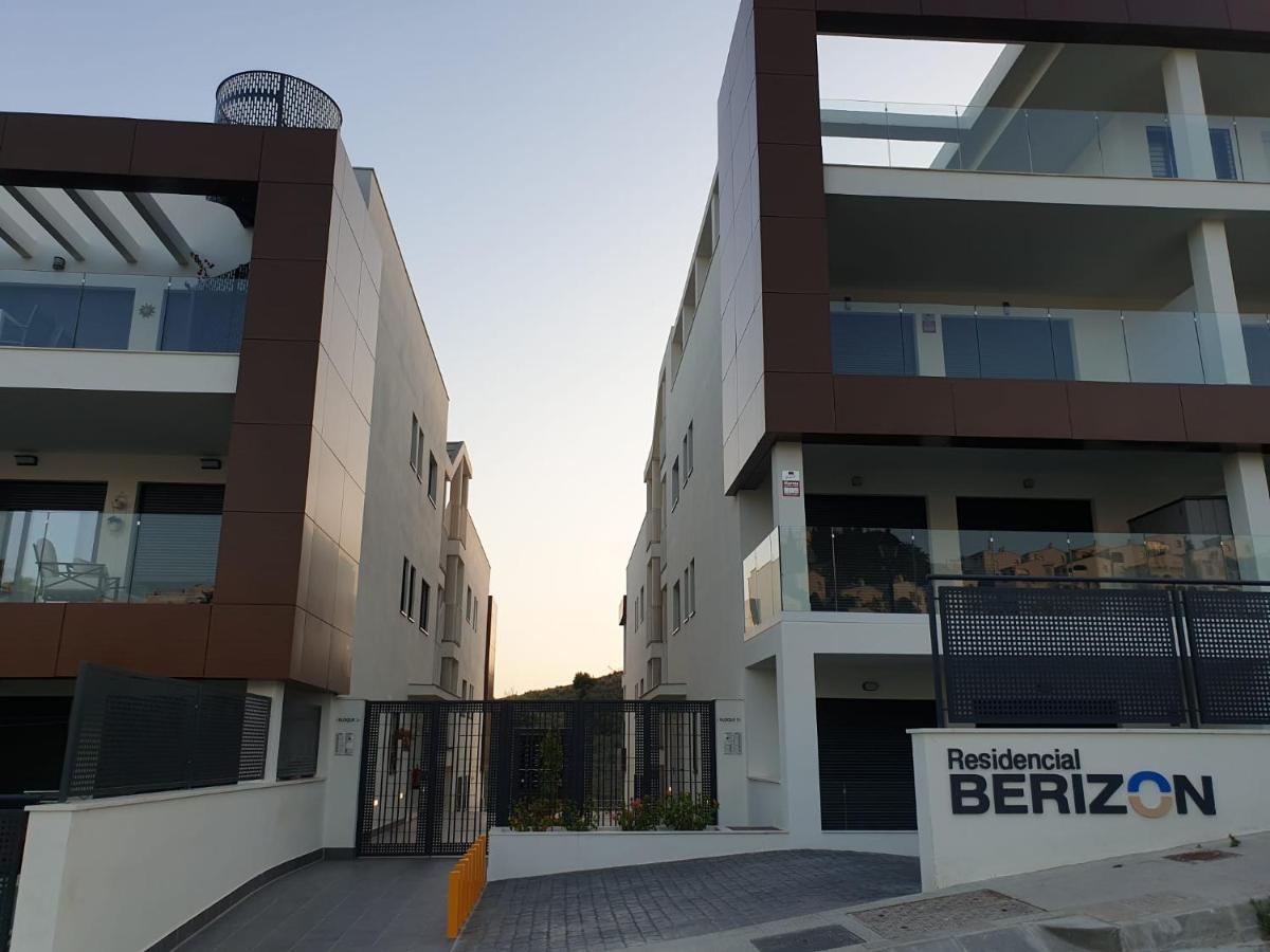Boutique Apartment Near The Beach, 1 Gbps Wi-Fi مالقة المظهر الخارجي الصورة
