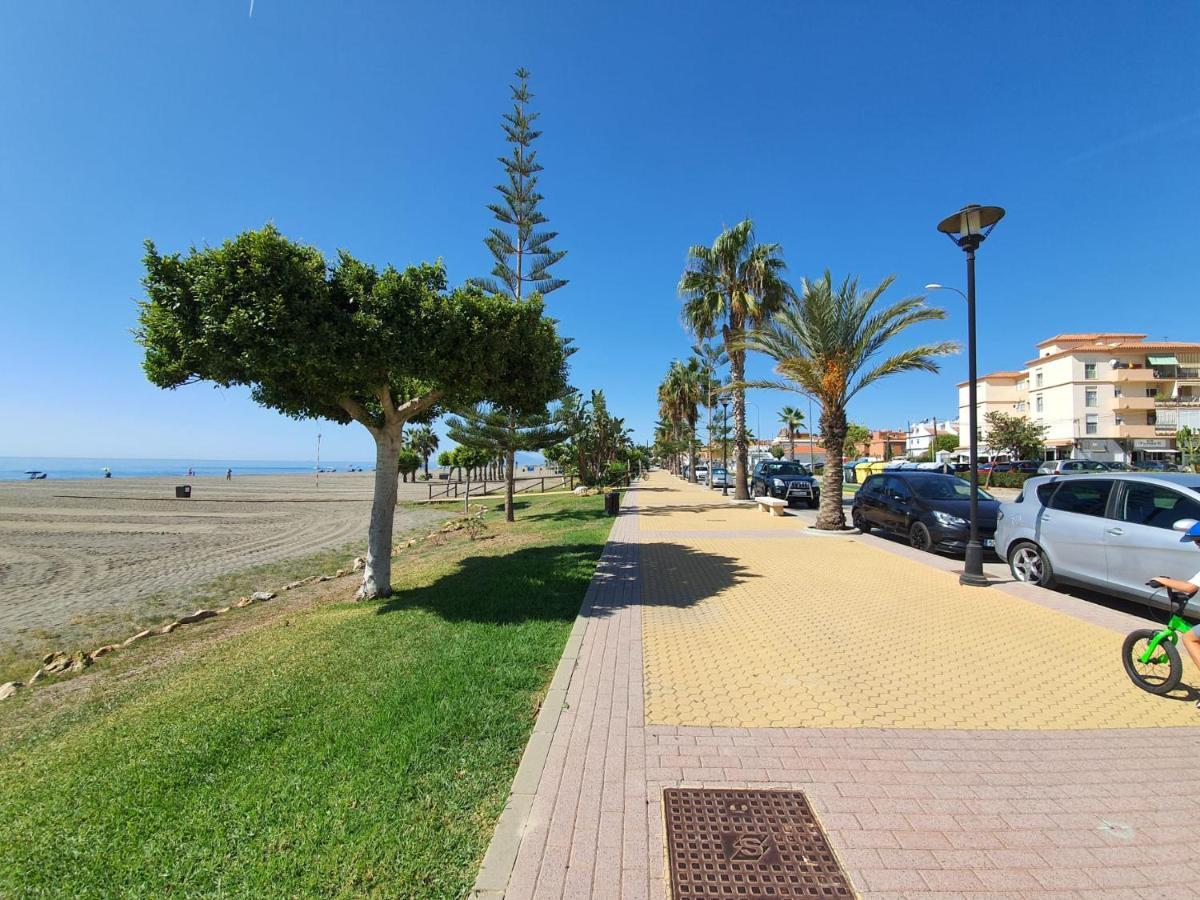 Boutique Apartment Near The Beach, 1 Gbps Wi-Fi مالقة المظهر الخارجي الصورة
