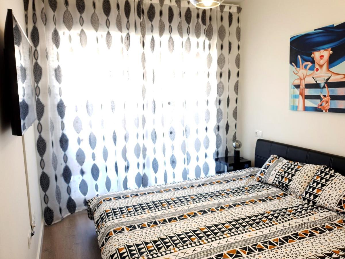 Boutique Apartment Near The Beach, 1 Gbps Wi-Fi مالقة المظهر الخارجي الصورة