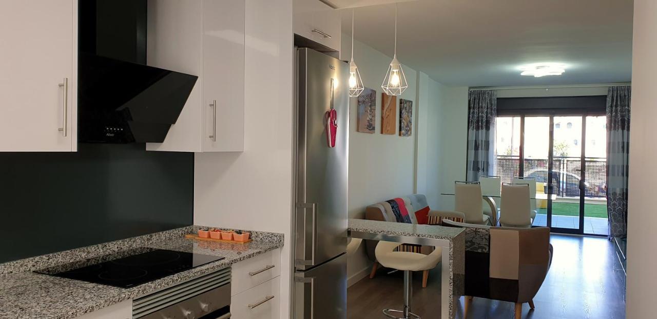 Boutique Apartment Near The Beach, 1 Gbps Wi-Fi مالقة المظهر الخارجي الصورة