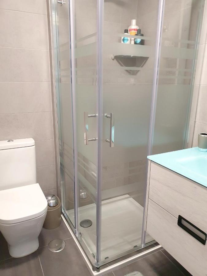 Boutique Apartment Near The Beach, 1 Gbps Wi-Fi مالقة المظهر الخارجي الصورة